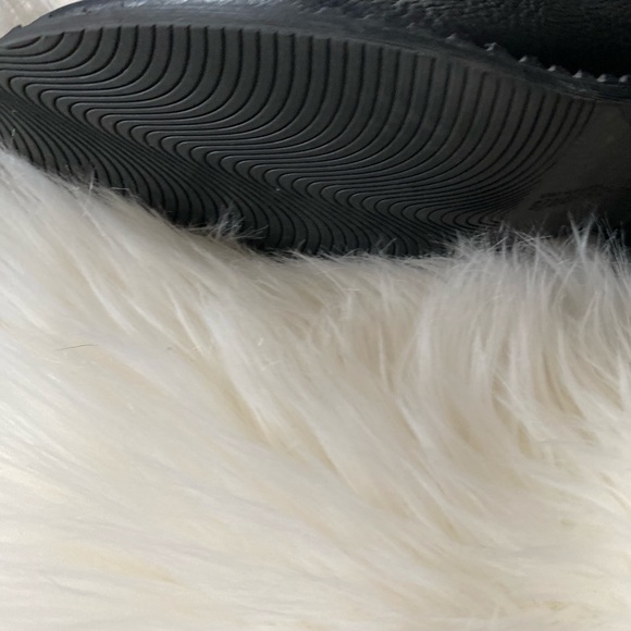 Gentle souls buckle zip bootie - Picture 6 of 11